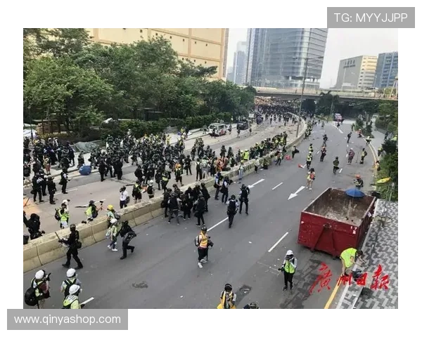 宁波主场观众投掷杂物 罚款三万元 宁波主场观众投掷杂物 罚款三万元